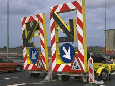 Verkeersborden bij wegafzetting huren